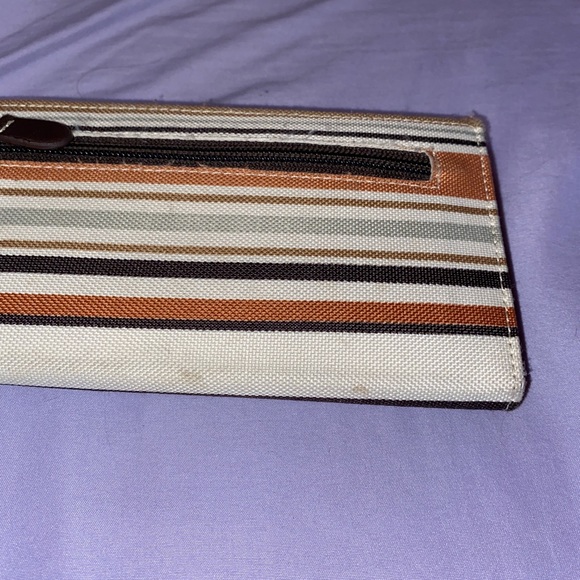 Kate Spade wallet - Picture 9 of 10